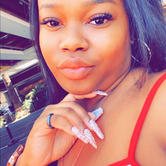 👋WELCOME To My Closet💕 - Picture 3 of 6